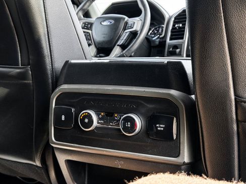 Used 2021 Ford Expedition XLT RWD image 22