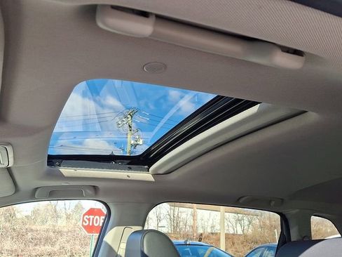 Used 2024 Honda CR-V EX-L image 15