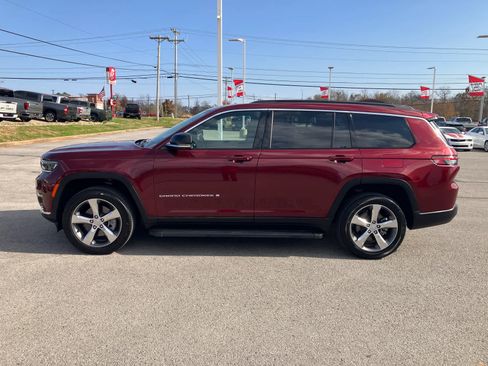 Used 2025 Jeep Grand Cherokee L Limited w/ Luxury Tech Group II image 4