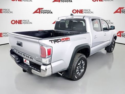 Certified 2021 Toyota Tacoma TRD Off-Road AWD/4WD image 8