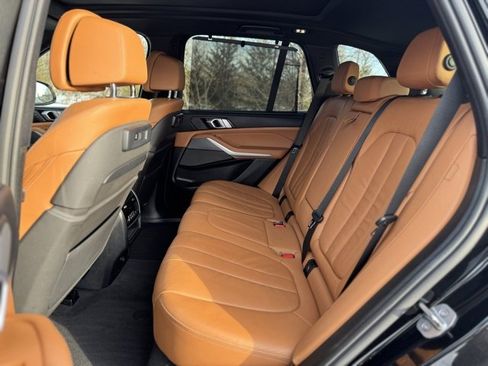 Used 2020 BMW X5 xDrive50i w/ Luxury Seating Package image 14