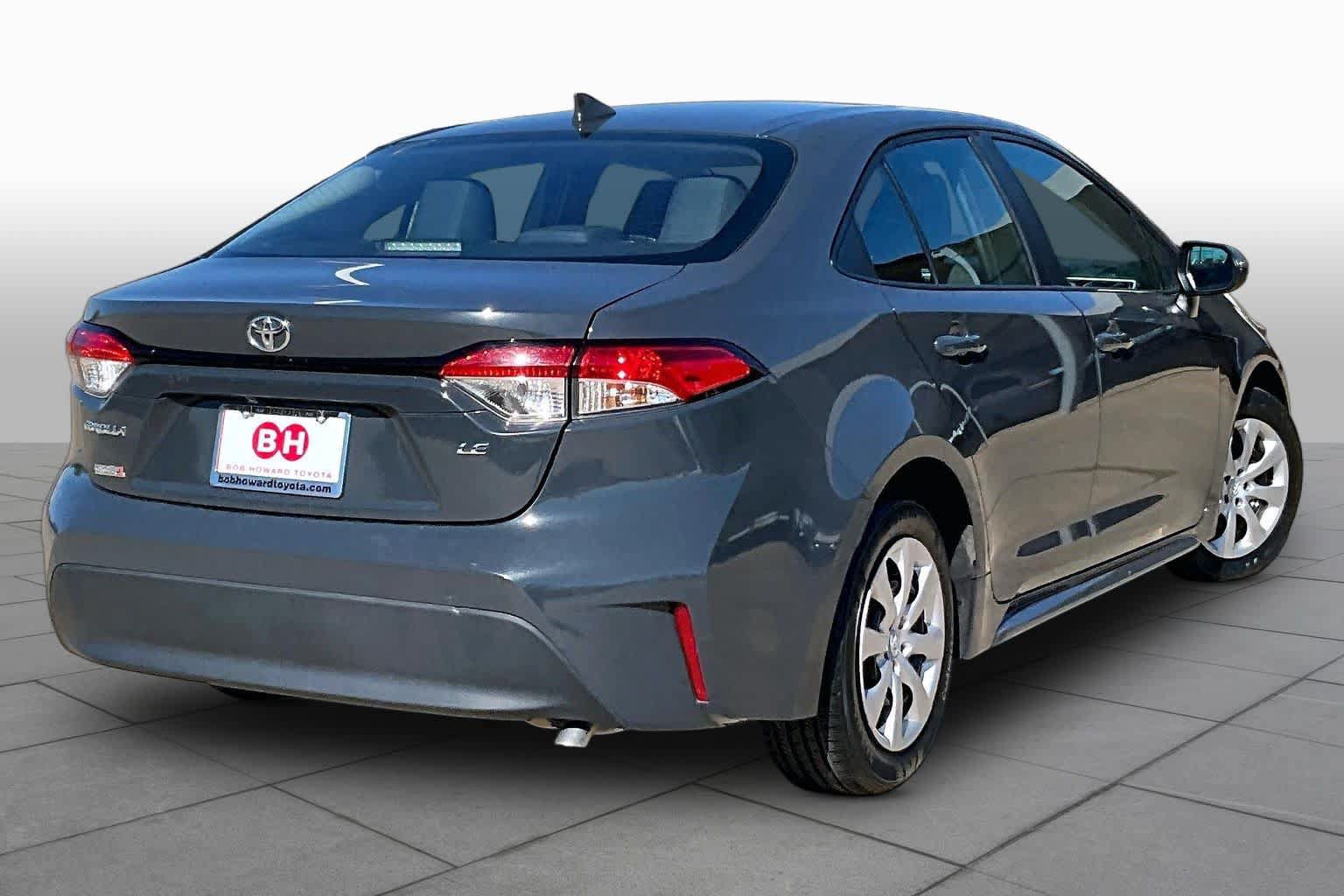 Used 2025 Toyota Corolla LE FWD image 13