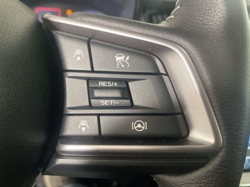 Used 2025 Subaru Outback Premium AWD/4WD image 24