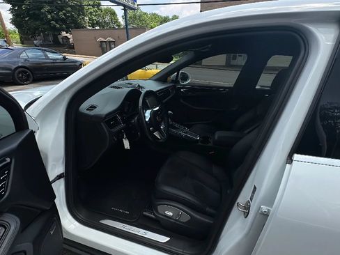 Used 2015 Porsche Macan S AWD/4WD image 13