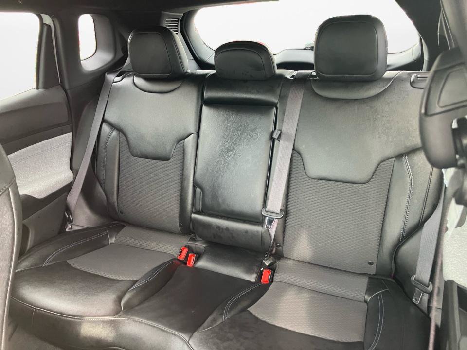 Used 2025 Jeep Compass Latitude AWD/4WD image 15