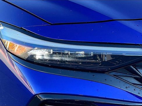 Used 2025 Hyundai Elantra SEL image 27