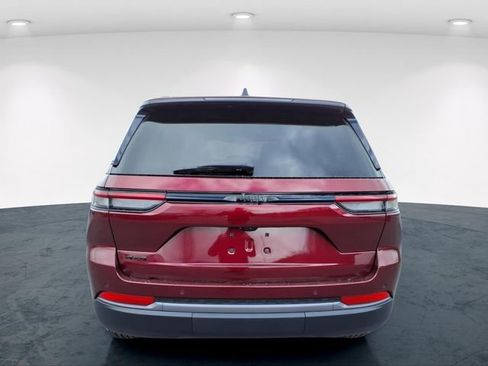 New 2026 Jeep Grand Cherokee Altitude AWD/4WD image 8