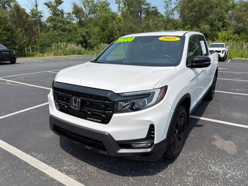 Used 2025 Honda Ridgeline Black Edition image 2