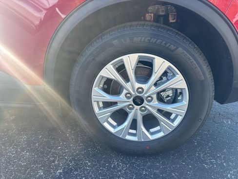 New 2025 Ford Escape Active w/ Active Premium Tech Pack image 10