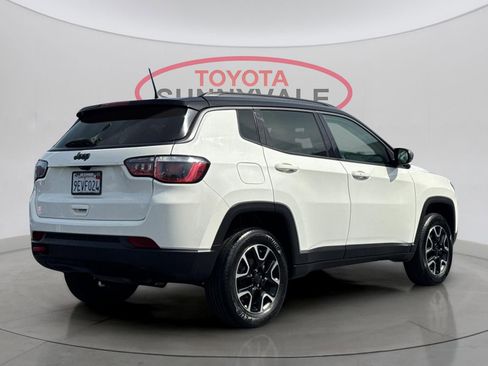 Used 2019 Jeep Compass Trailhawk AWD/4WD image 3