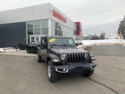 Used 2023 Jeep Gladiator Sport