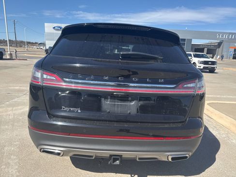 Used 2022 Lincoln Nautilus Black Label w/ Class II Trailer Tow Package image 4