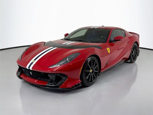 Used 2024 Ferrari 812 Competizione image 10