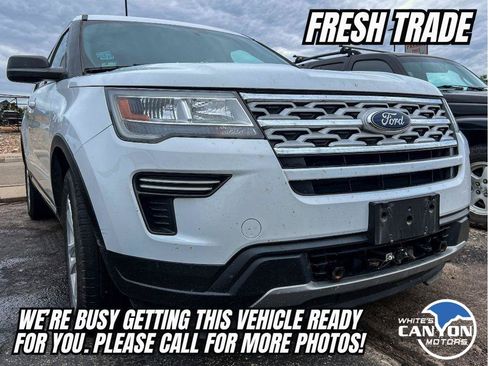 Used 2018 Ford Explorer XLT AWD/4WD image 1