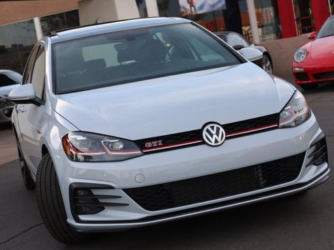 Used 2020 Volkswagen GTI SE FWD image 2