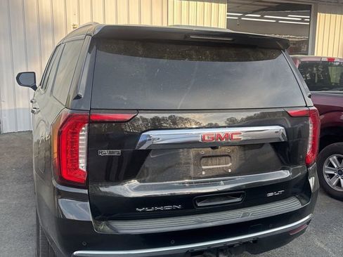 Used 2023 GMC Yukon SLT image 6