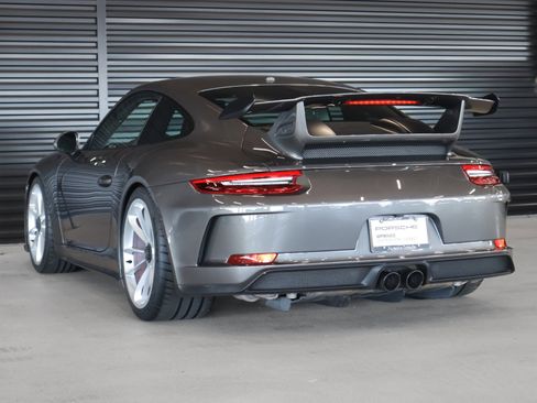 Used 2018 Porsche 911 GT3 RWD image 3