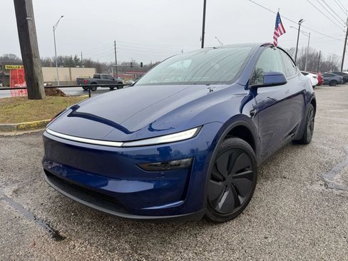 Used 2026 Tesla Model Y Long Range image 19