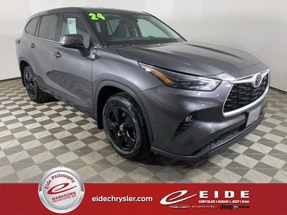Used 2024 Toyota Highlander LE