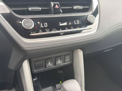 Used 2024 Toyota Corolla Cross AWD Hybrid w/ Convenience Package image 23