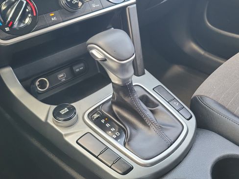 Used 2021 Kia Seltos S FWD image 20