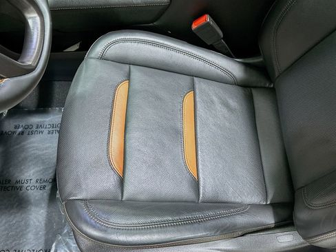 Used 2024 GMC Sierra 1500 AT4 w/ Technology Package image 20