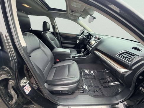 Used 2016 Subaru Outback 2.5i Limited AWD/4WD image 33