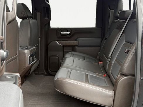 Used 2022 GMC Sierra 2500 Denali AWD/4WD image 13