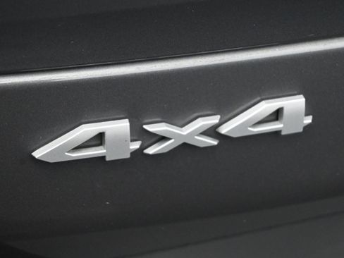 Used 2024 Jeep Grand Cherokee L Limited image 9