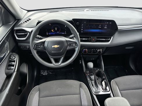 Used 2025 Chevrolet TrailBlazer LT FWD image 20