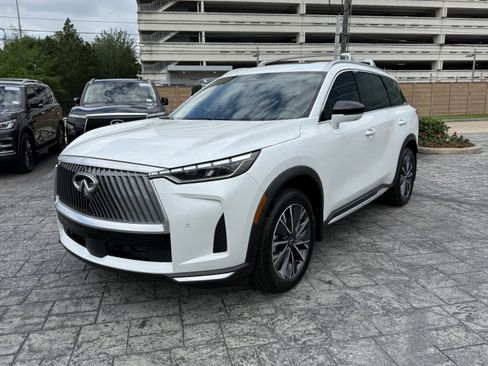 Certified 2026 INFINITI QX60 Luxe w/ Cargo Package image 3
