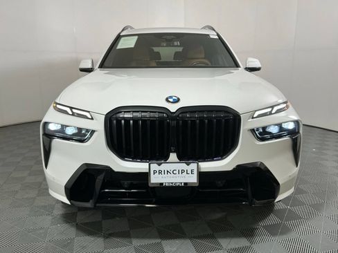 Certified 2024 BMW X7 xDrive40i w/ M Sport Package AWD/4WD image 3