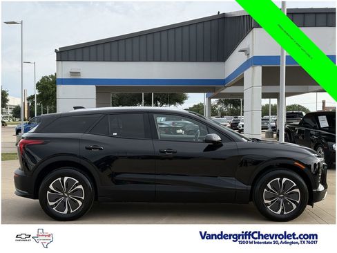 Used 2024 Chevrolet Blazer EV LT AWD/4WD image 3