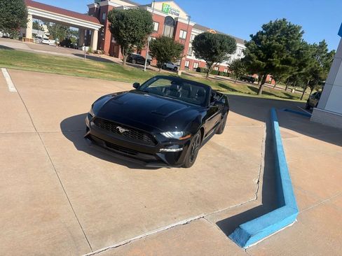 Used 2022 Ford Mustang Premium RWD image 6