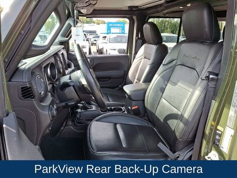 Used 2022 Jeep Wrangler Unlimited Sahara w/ Cold Weather Group image 16