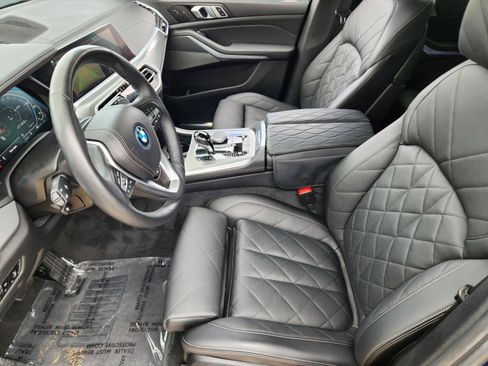 Used 2023 BMW X5 xDrive45e w/ Luxury Seating Package AWD/4WD image 6