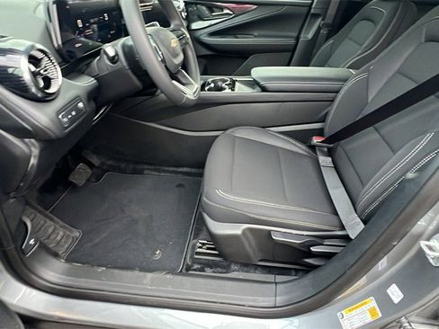 New 2026 Chevrolet Blazer EV LT image 12