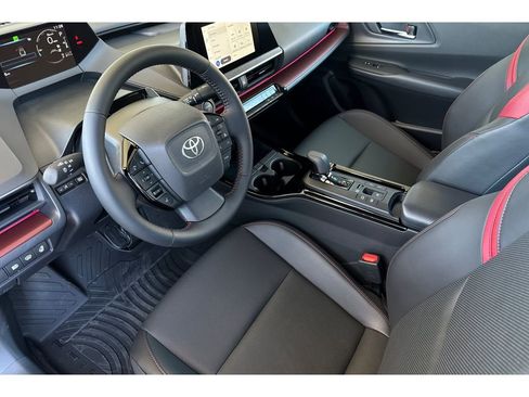 New 2026 Toyota Prius Plug-In Hybrid image 10