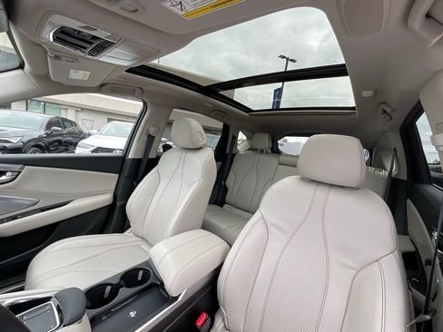 Certified 2025 Acura RDX SH-AWD w/ Technology Package image 11
