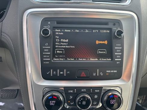 Used 2017 GMC Acadia Limited SLT image 20