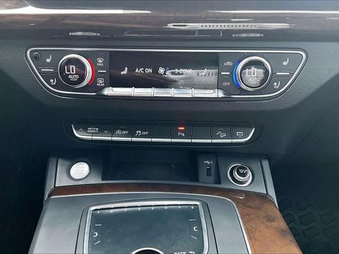 Used 2018 Audi Q5 2.0T Premium Plus w/ Premium Plus Package AWD/4WD image 34