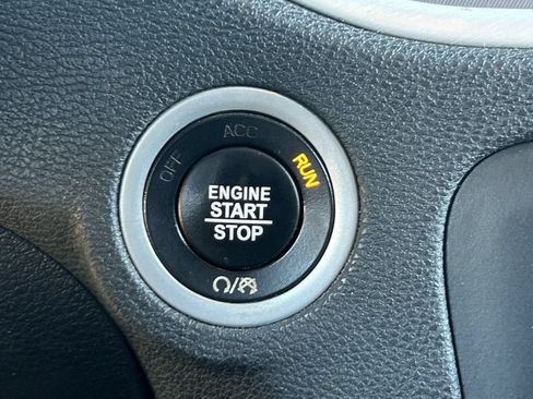 Used 2022 Dodge Charger SXT w/ Driver Convenience Group RWD image 35