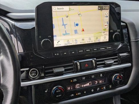 Used 2022 Nissan Pathfinder SL w/ SL Premium Package image 13