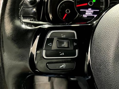 Used 2019 Volkswagen Beetle 2.0T S image 10