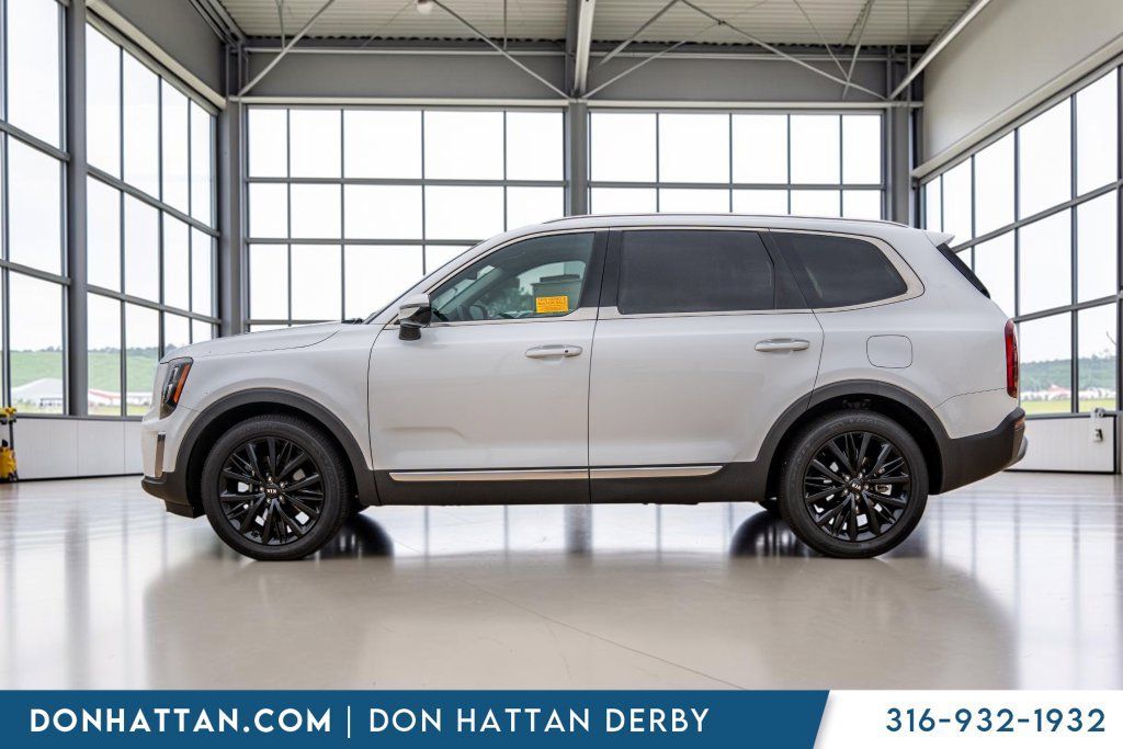 Used 2020 Kia Telluride SX FWD image 2