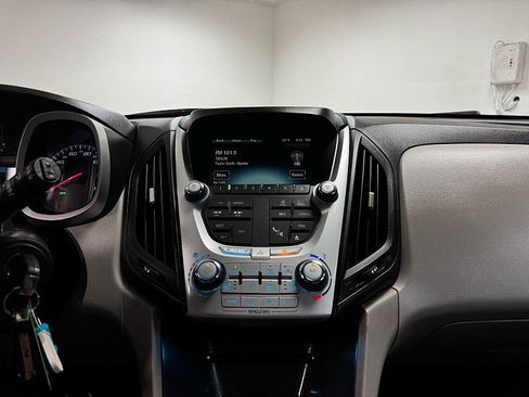 Used 2015 Chevrolet Equinox LTZ image 19