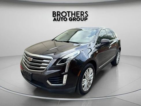 Used 2017 Cadillac XT5 Premium Luxury image 5