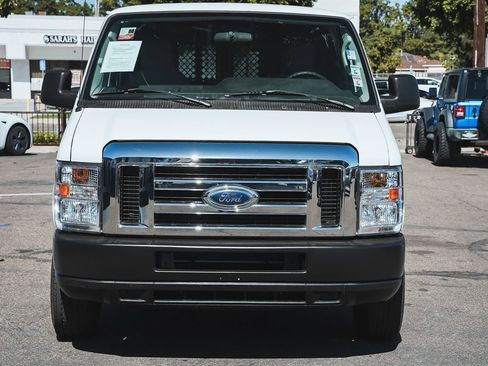 Used 2013 Ford E-150 and Econoline 150 image 3