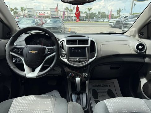 Used 2019 Chevrolet Sonic LT FWD image 10