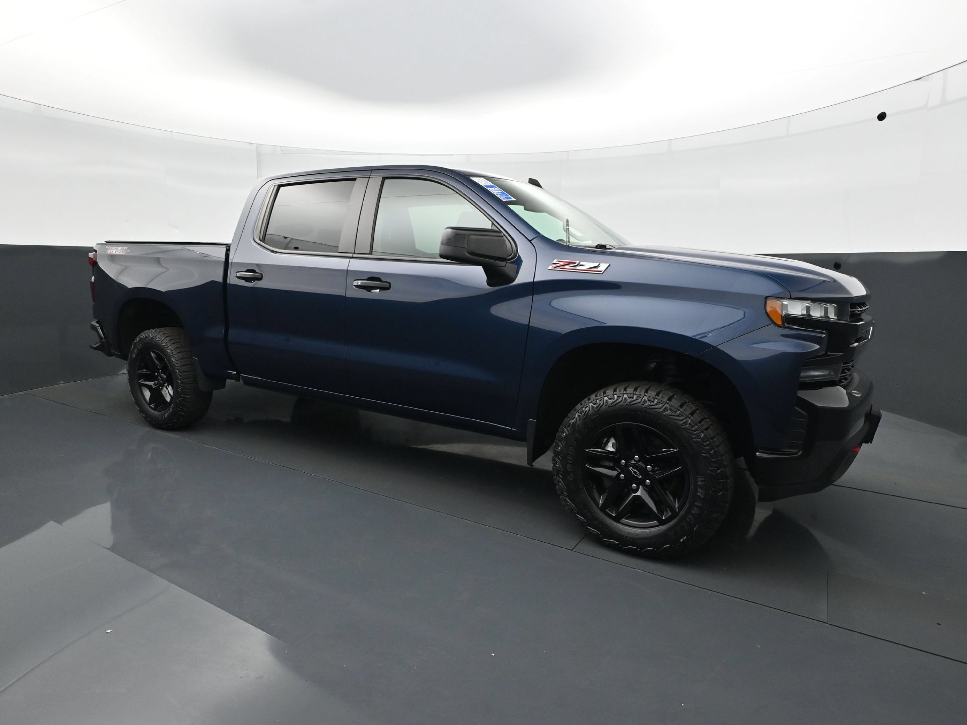 Used 2021 Chevrolet Silverado 1500 LT Trail Boss w/ Bed Protection Package AWD/4WD image 9